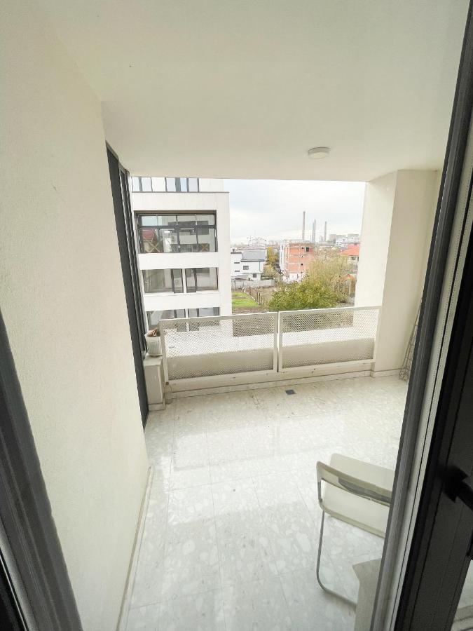 Warm Hotel Apartment Boekarest Buitenkant foto