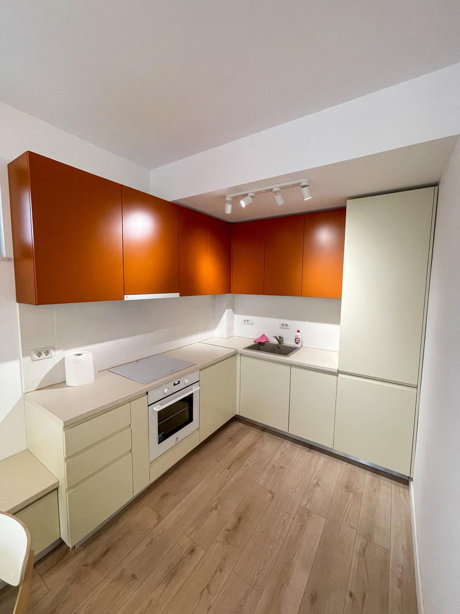 Warm Hotel Apartment Boekarest Buitenkant foto