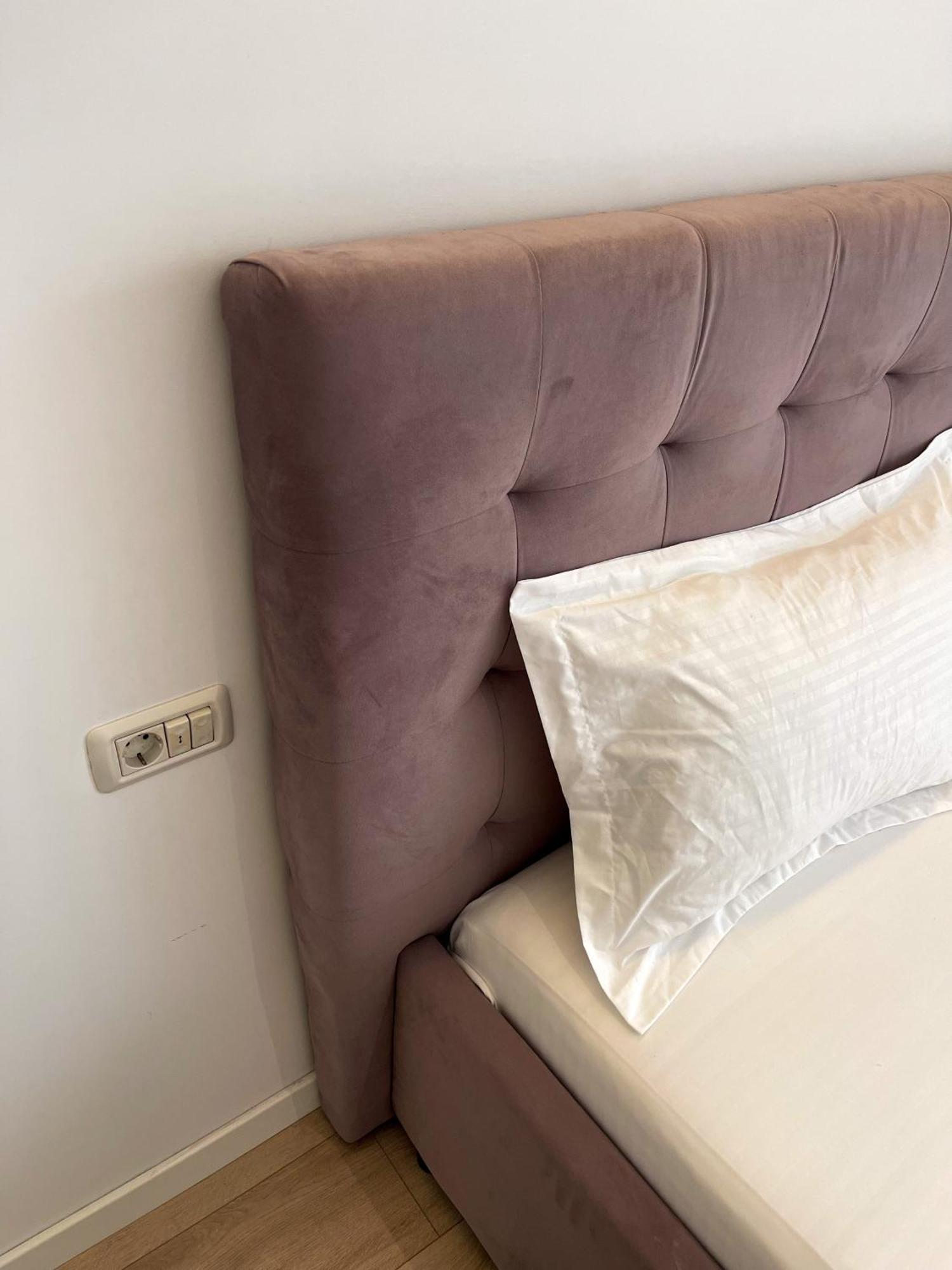 Warm Hotel Apartment Boekarest Buitenkant foto