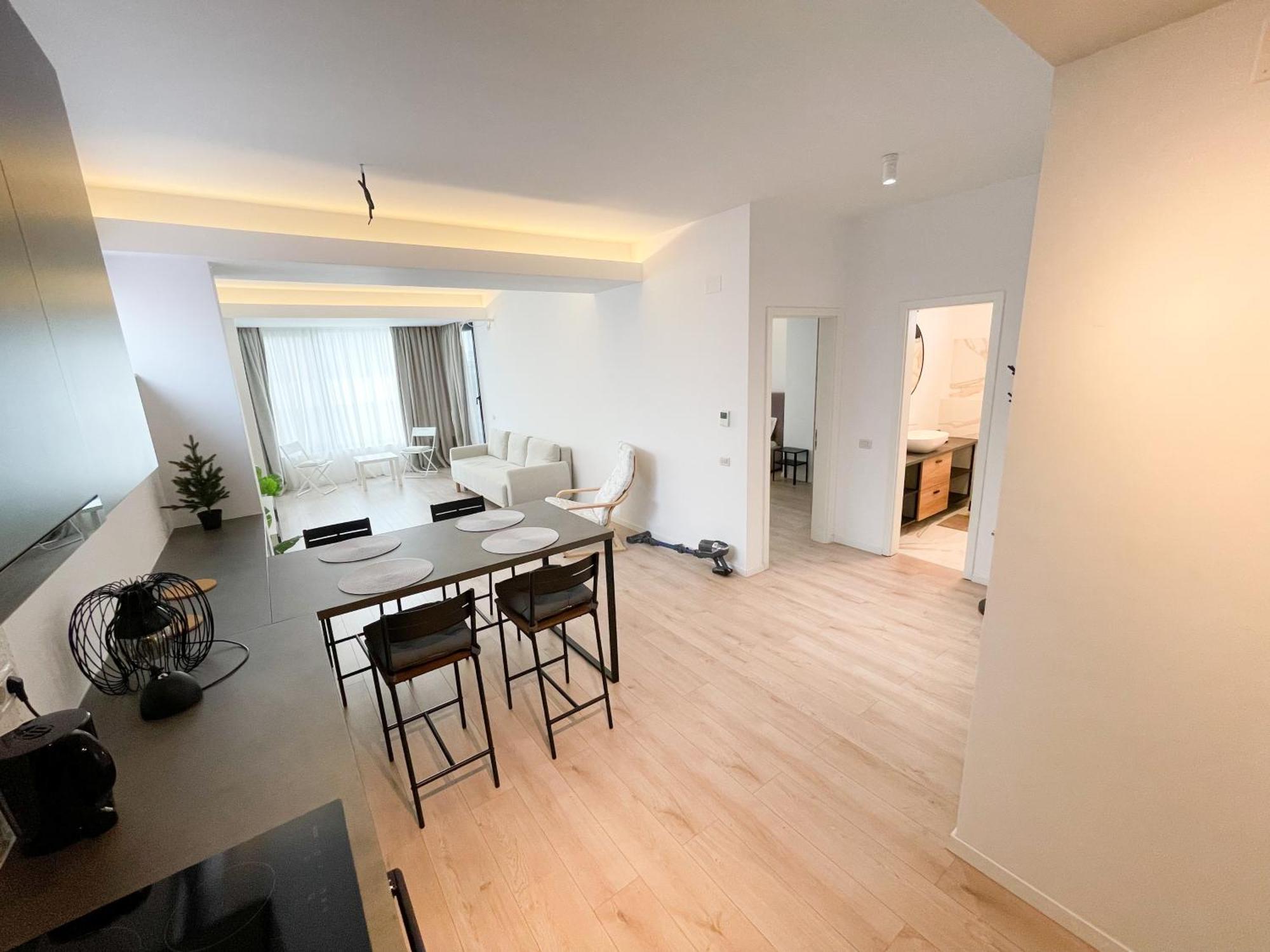 Warm Hotel Apartment Boekarest Buitenkant foto